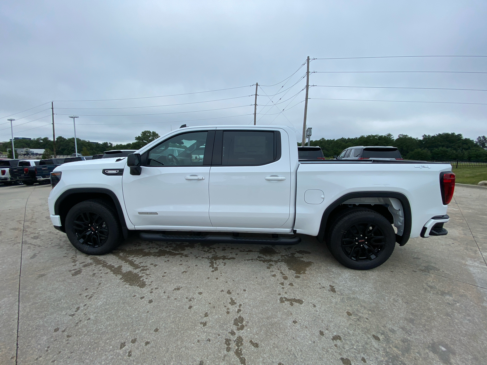 2024 GMC Sierra 1500 Elevation 4WD Crew Cab 147 9