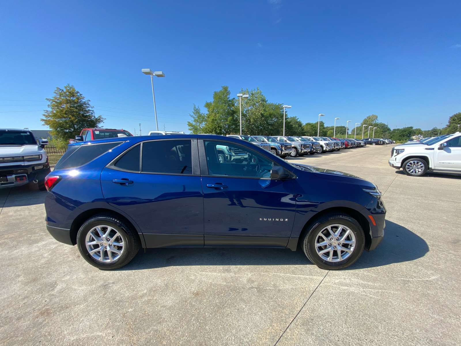 2023 Chevrolet Equinox LS 5