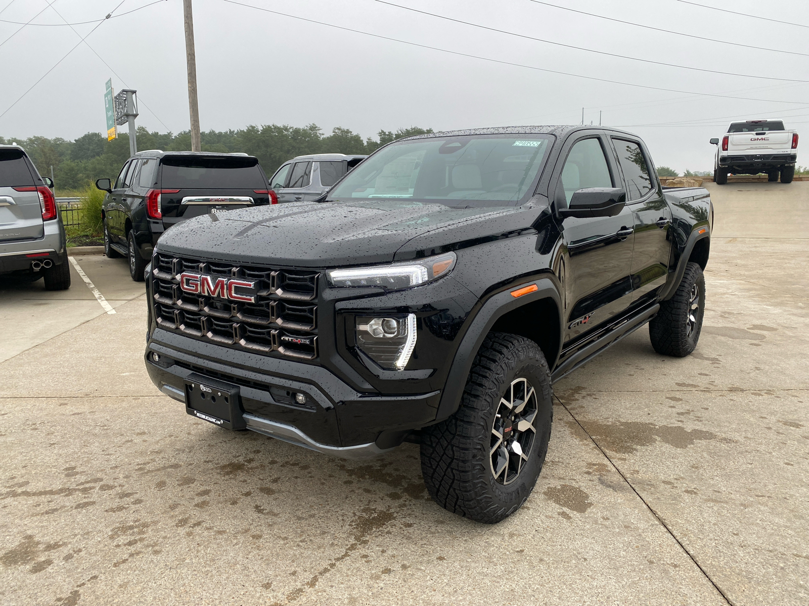 2024 GMC Canyon 4WD AT4X Crew Cab 2