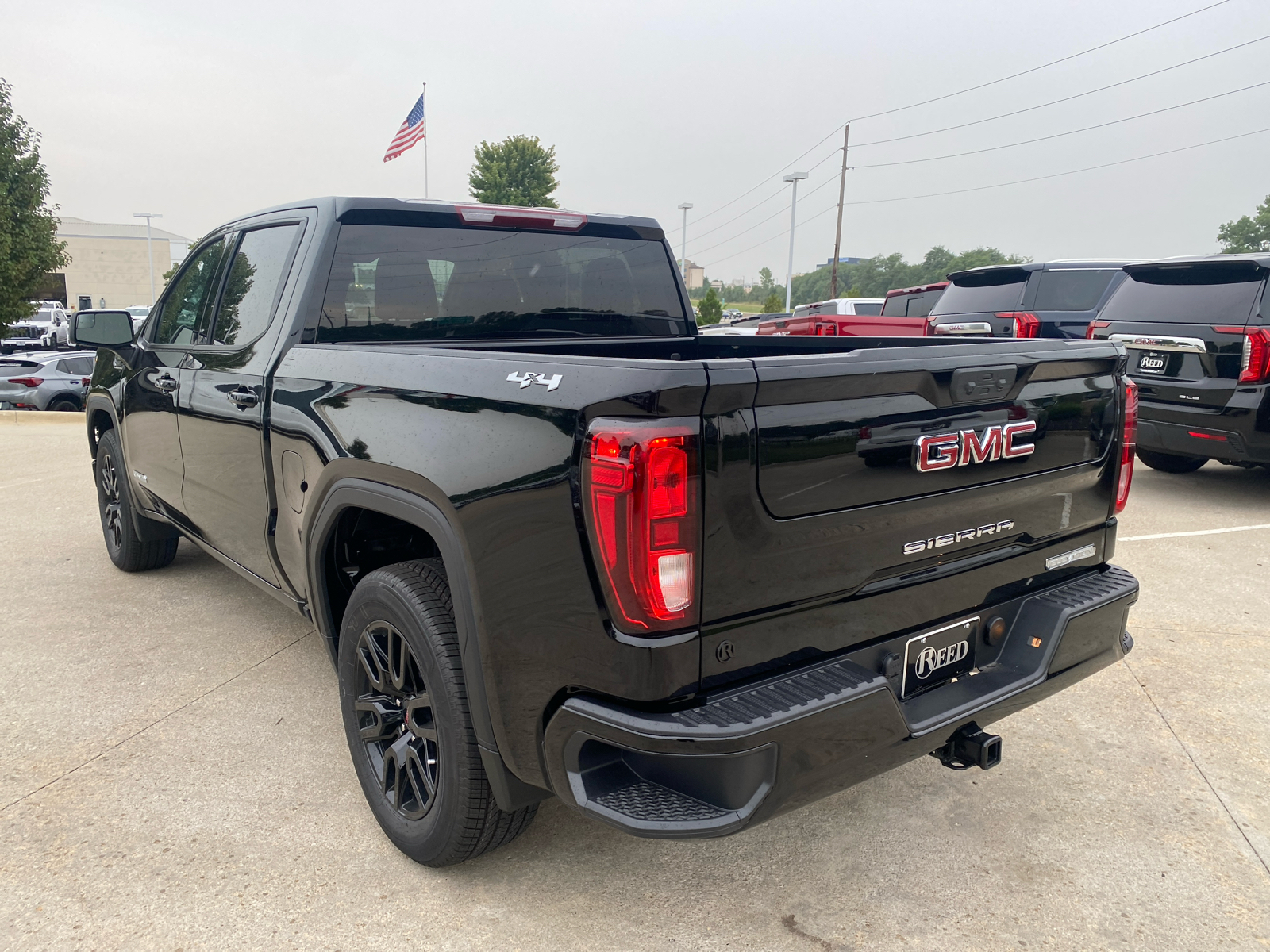 2024 GMC Sierra 1500 Elevation 4WD Crew Cab 147 8