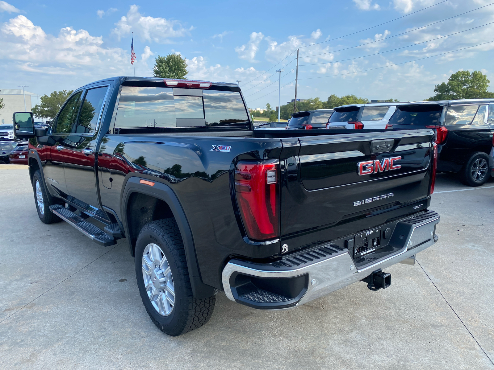 2024 GMC Sierra 2500HD SLT 4WD Crew Cab 159 8