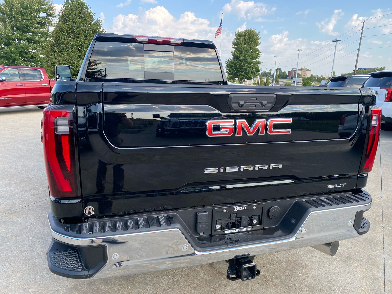 2024 GMC Sierra 2500HD SLT 4WD Crew Cab 159 35