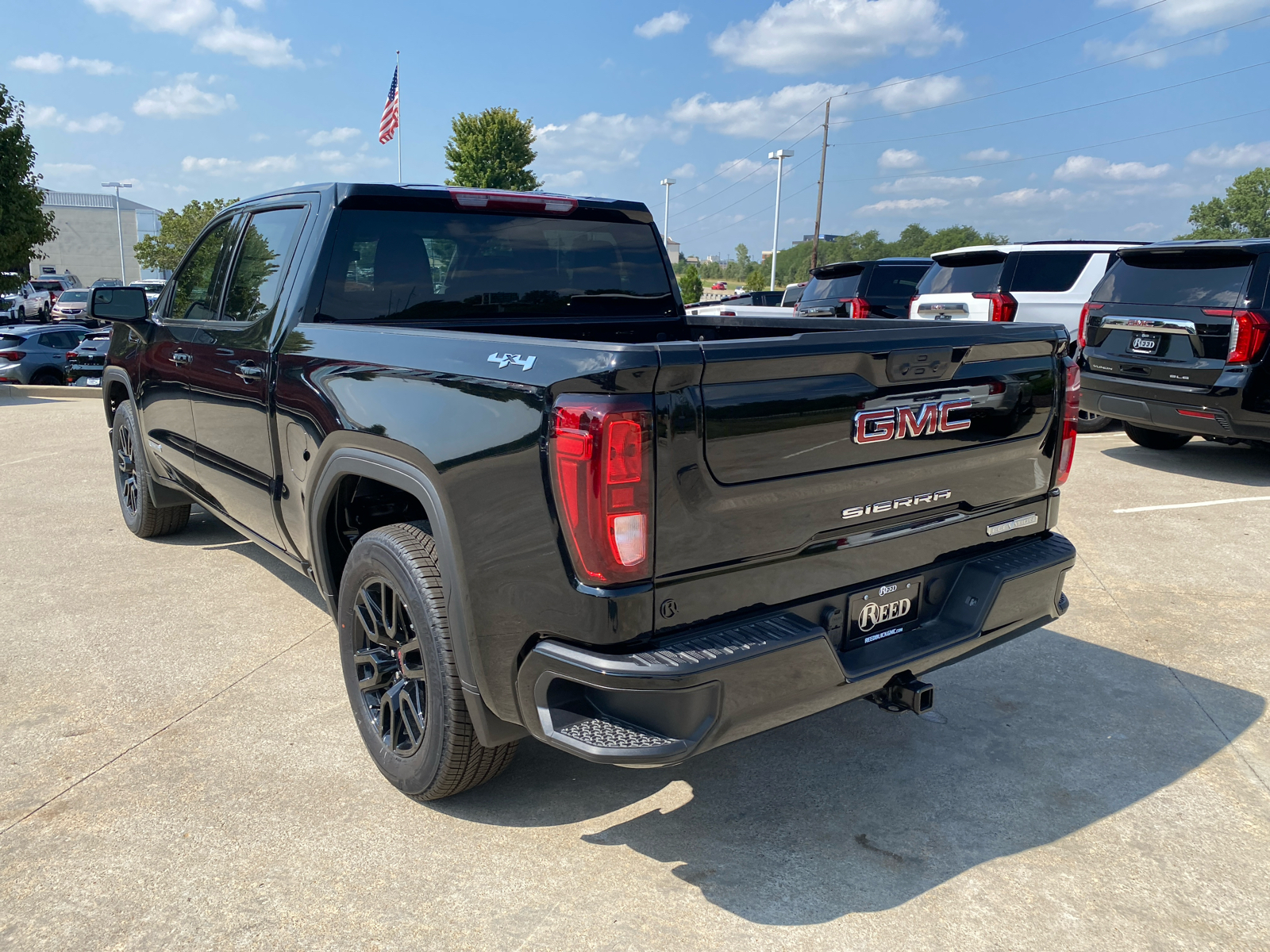 2024 GMC Sierra 1500 Elevation 4WD Crew Cab 147 8