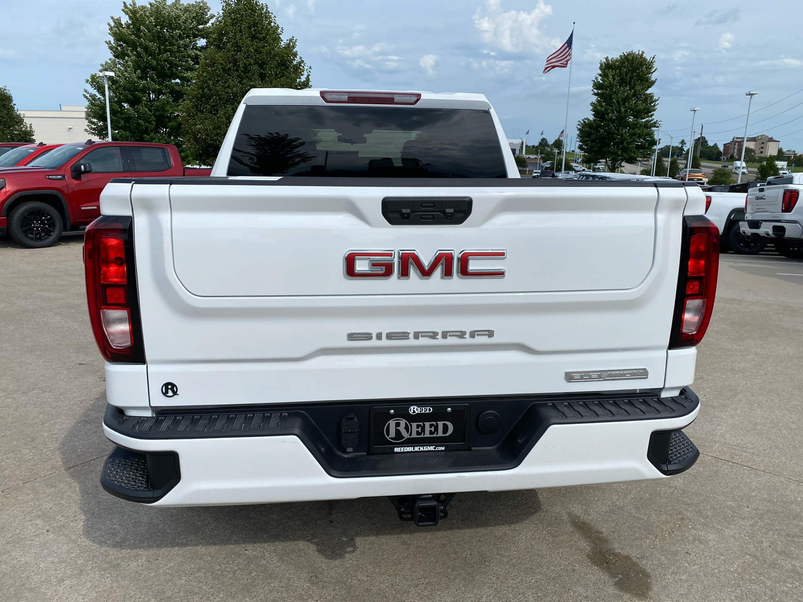 2024 GMC Sierra 1500 Elevation 4WD Crew Cab 147 27