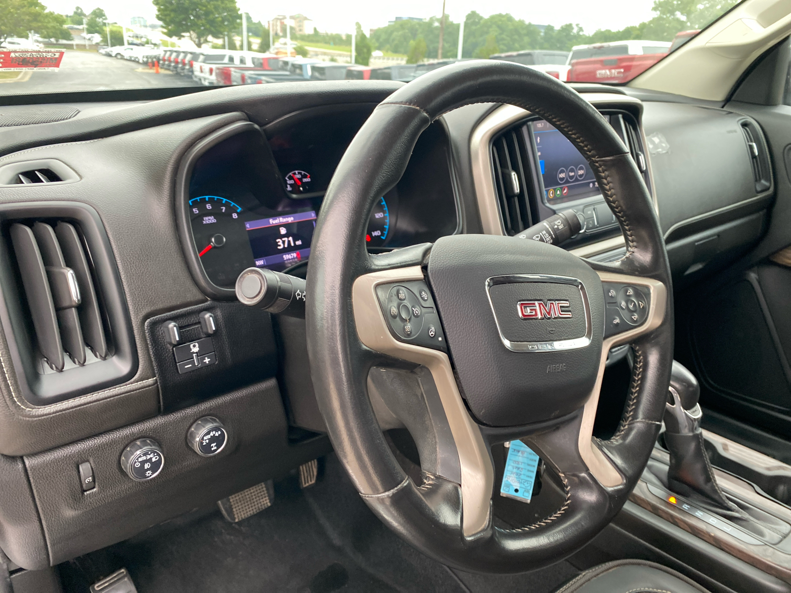 2022 GMC Canyon 4WD Denali Crew Cab 128 12