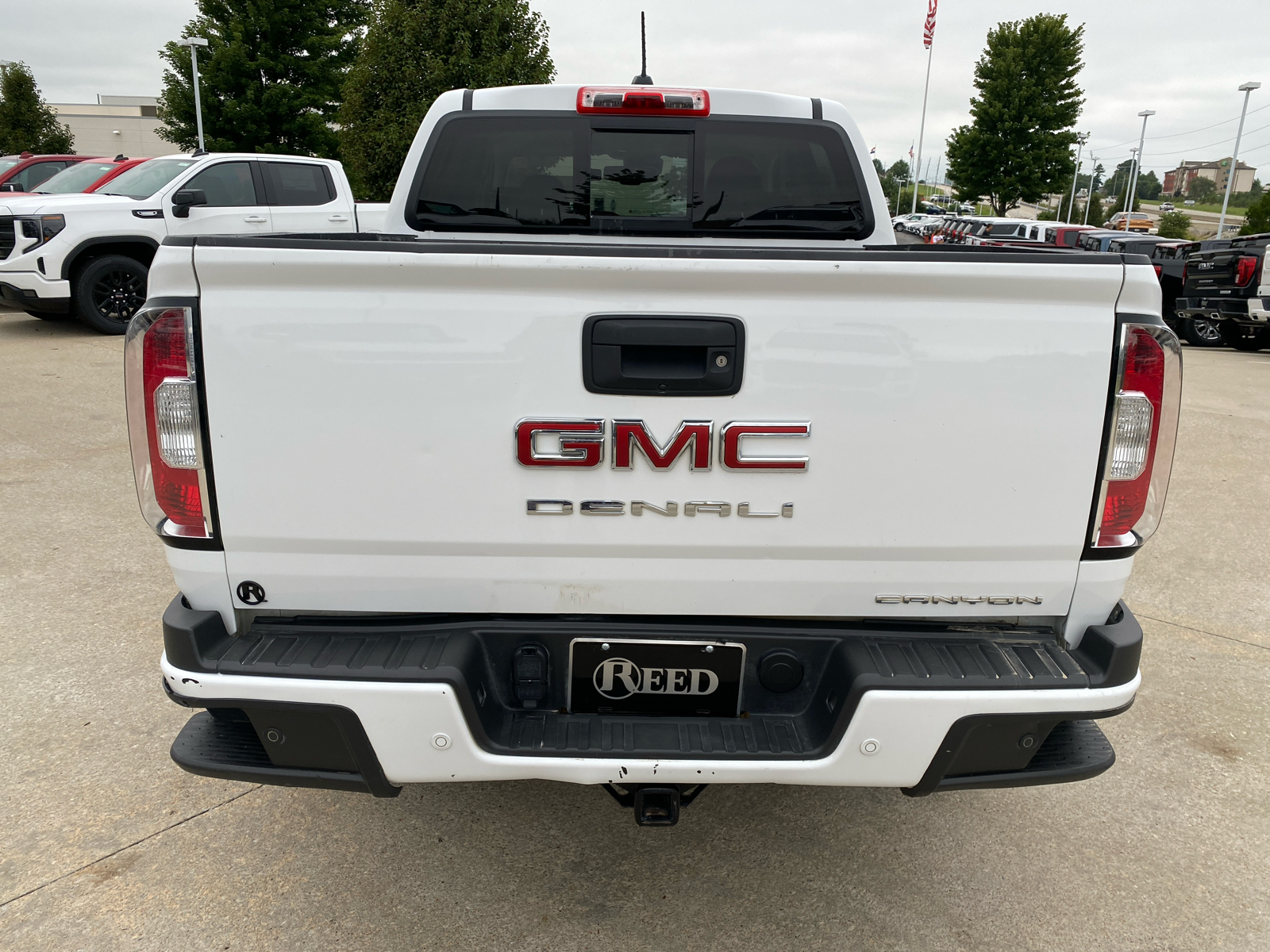 2022 GMC Canyon 4WD Denali Crew Cab 128 33