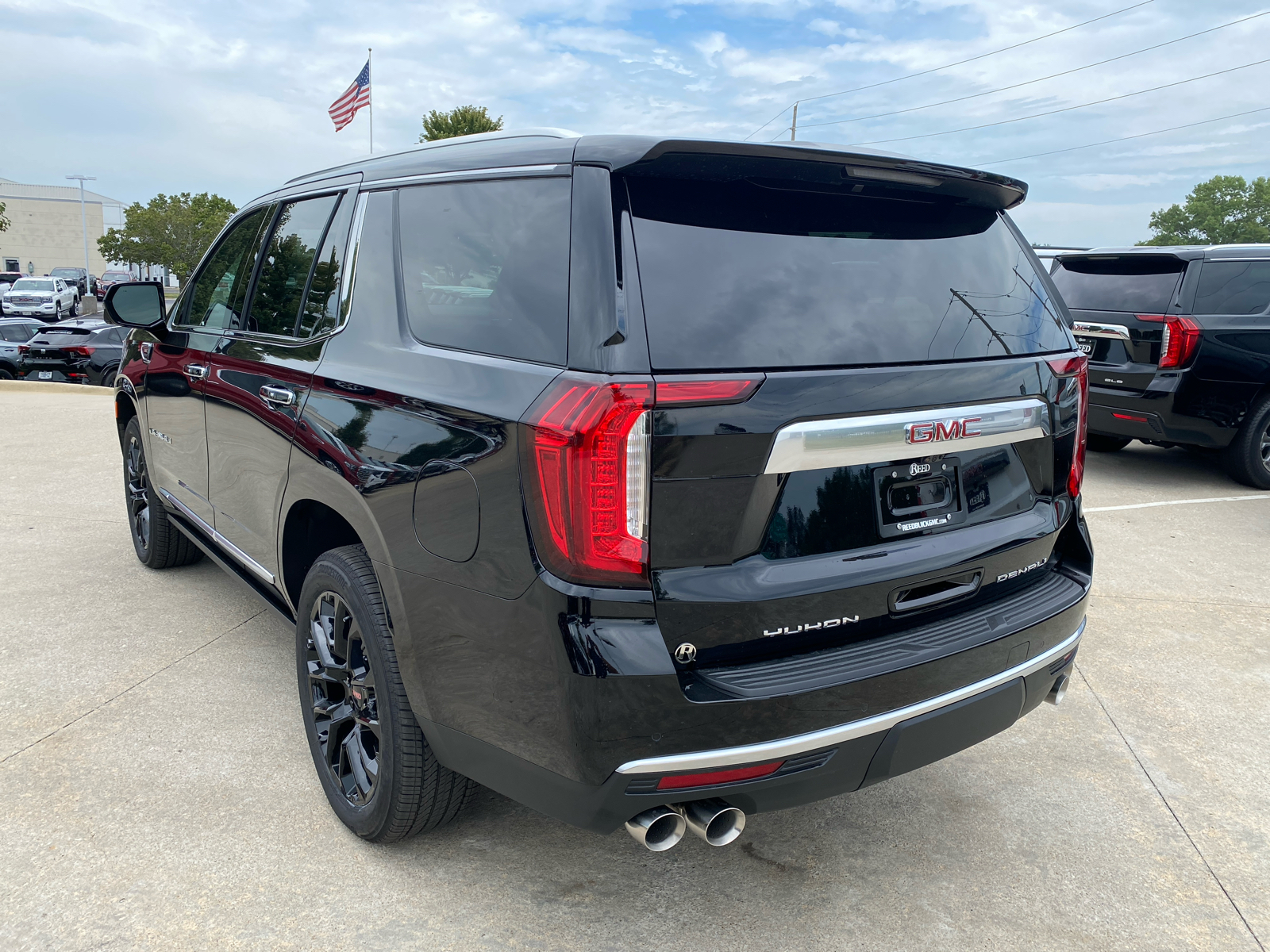 2024 GMC Yukon Denali 8