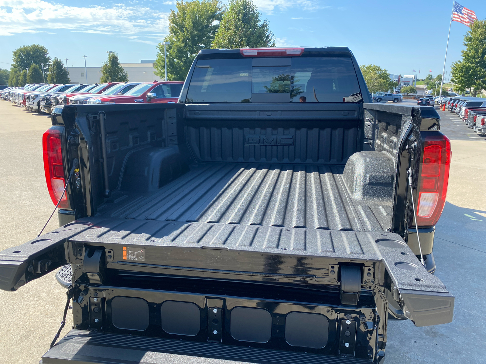 2024 GMC Sierra 1500 Elevation 4WD Crew Cab 147 26