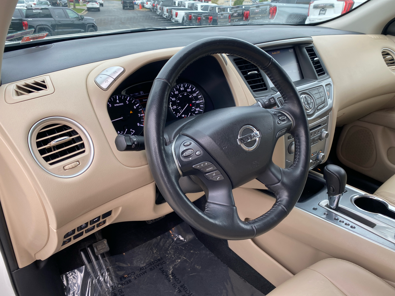 2020 Nissan Pathfinder SL 13