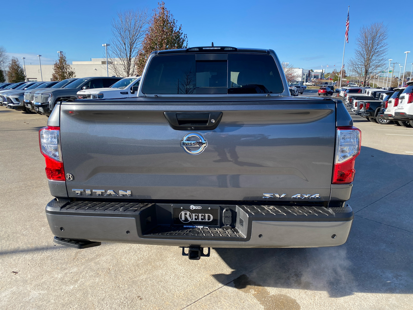 2022 Nissan Titan SV 4x4 Crew Cab 7