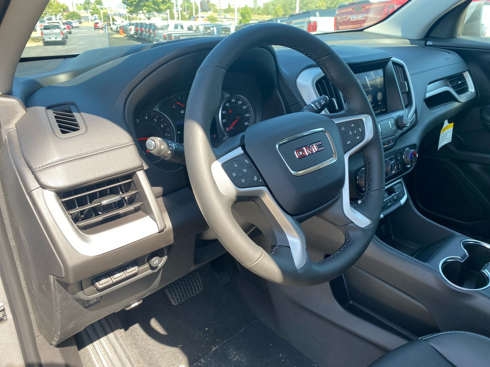 2024 GMC Terrain SLT 14