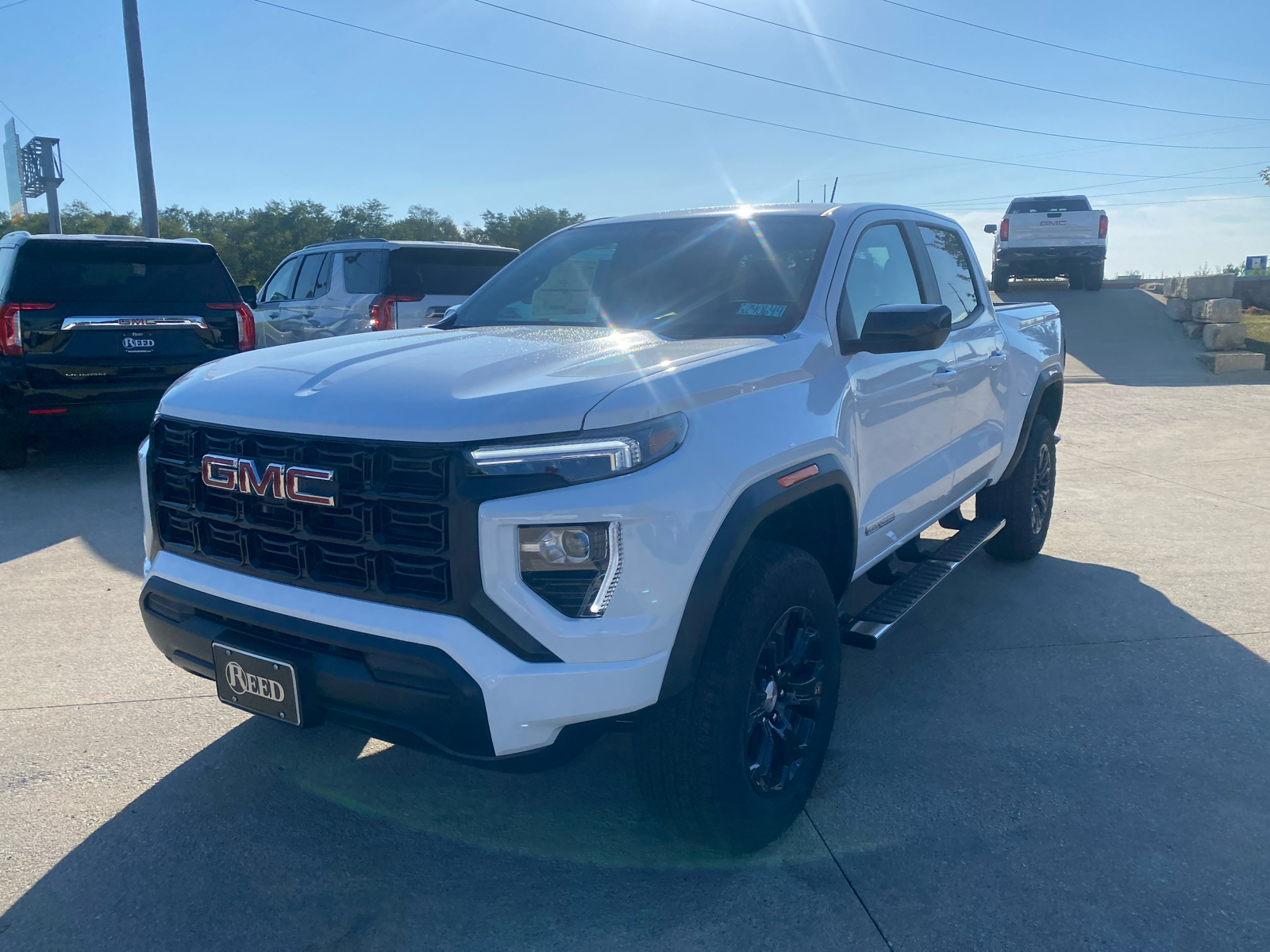 2024 GMC Canyon 4WD Elevation Crew Cab 2