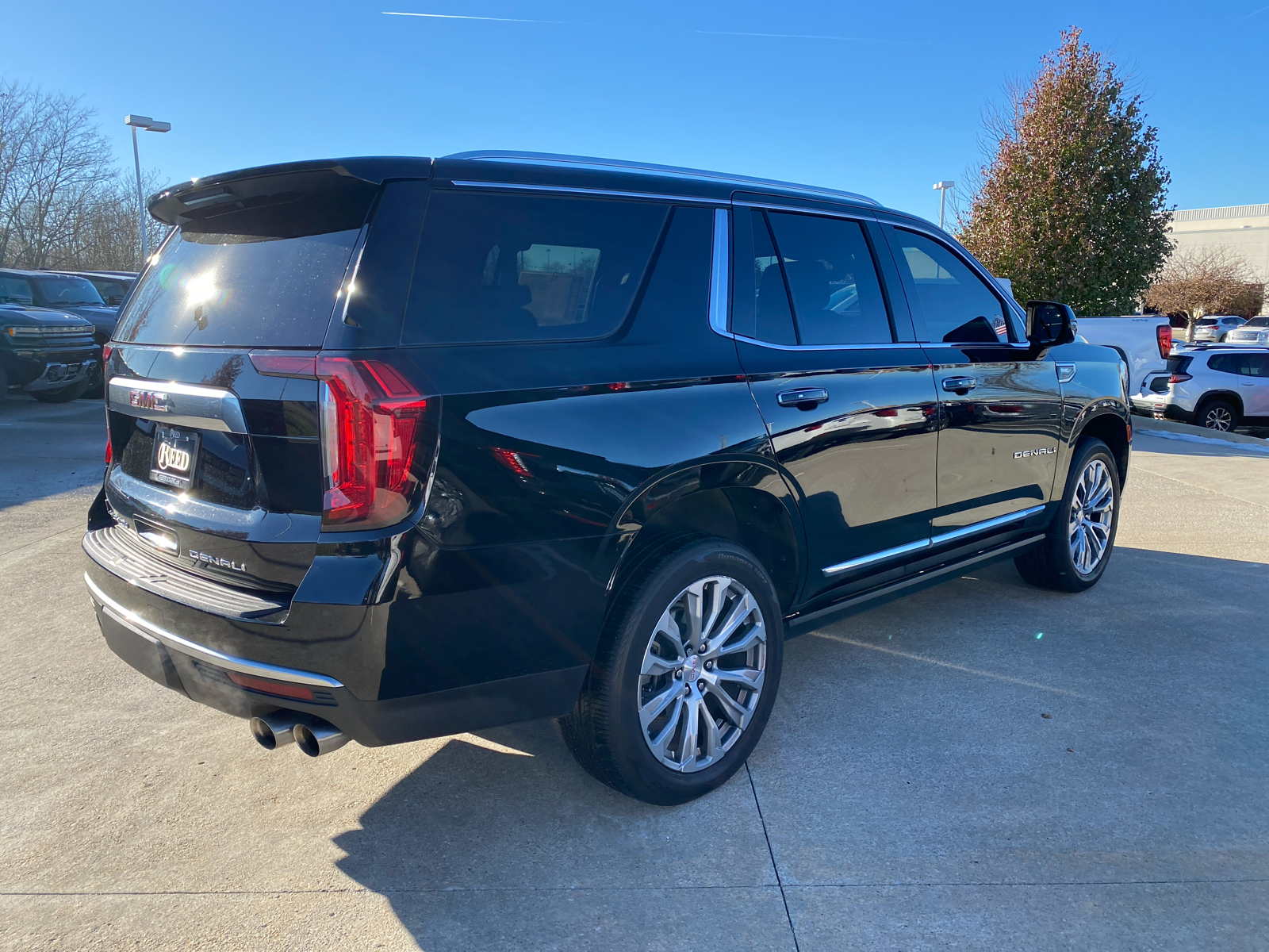 2021 GMC Yukon Denali 6