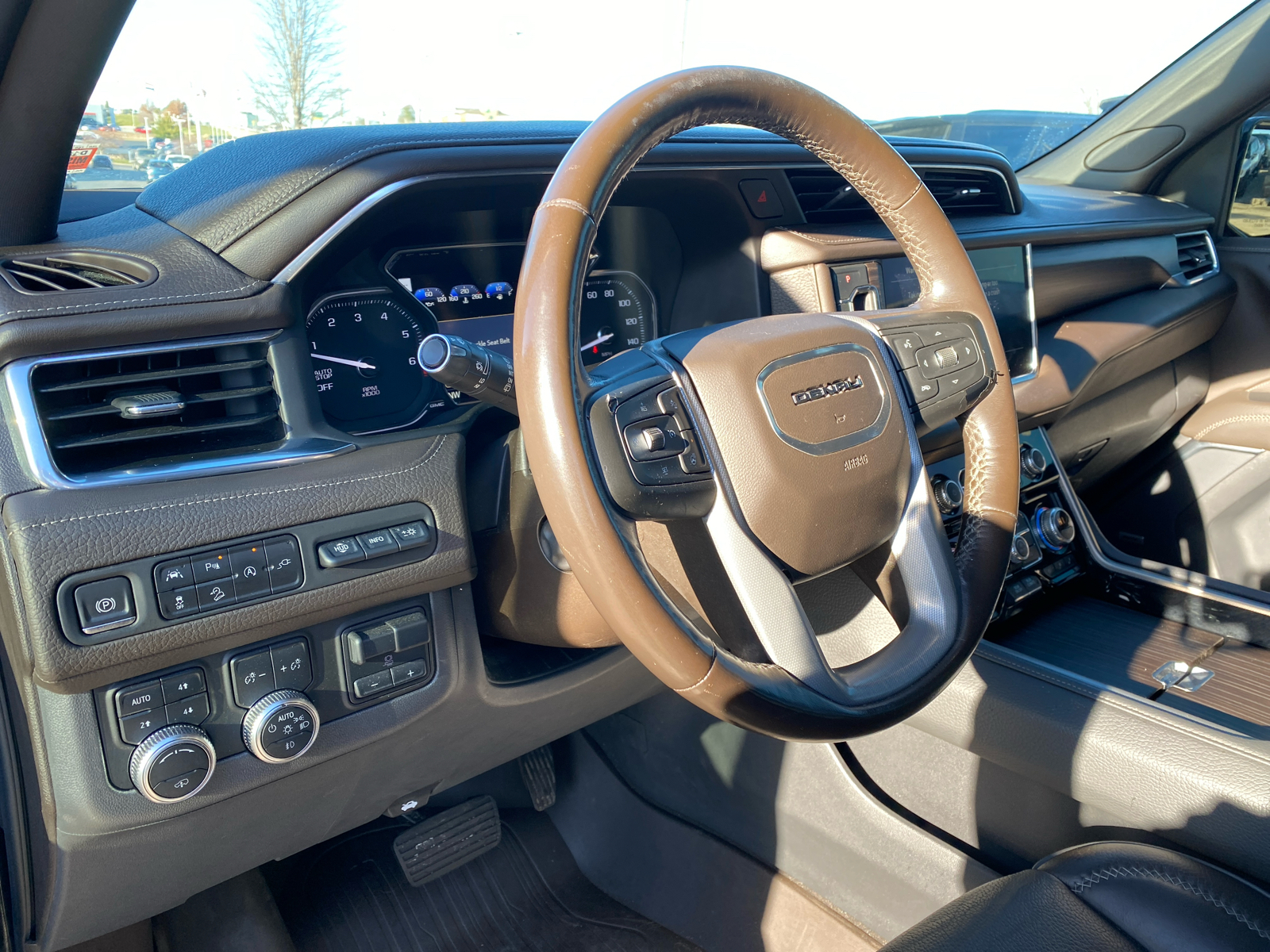 2021 GMC Yukon Denali 13