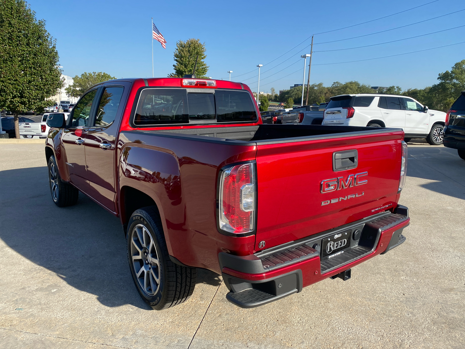 2021 GMC Canyon 4WD Denali Crew Cab 128 8