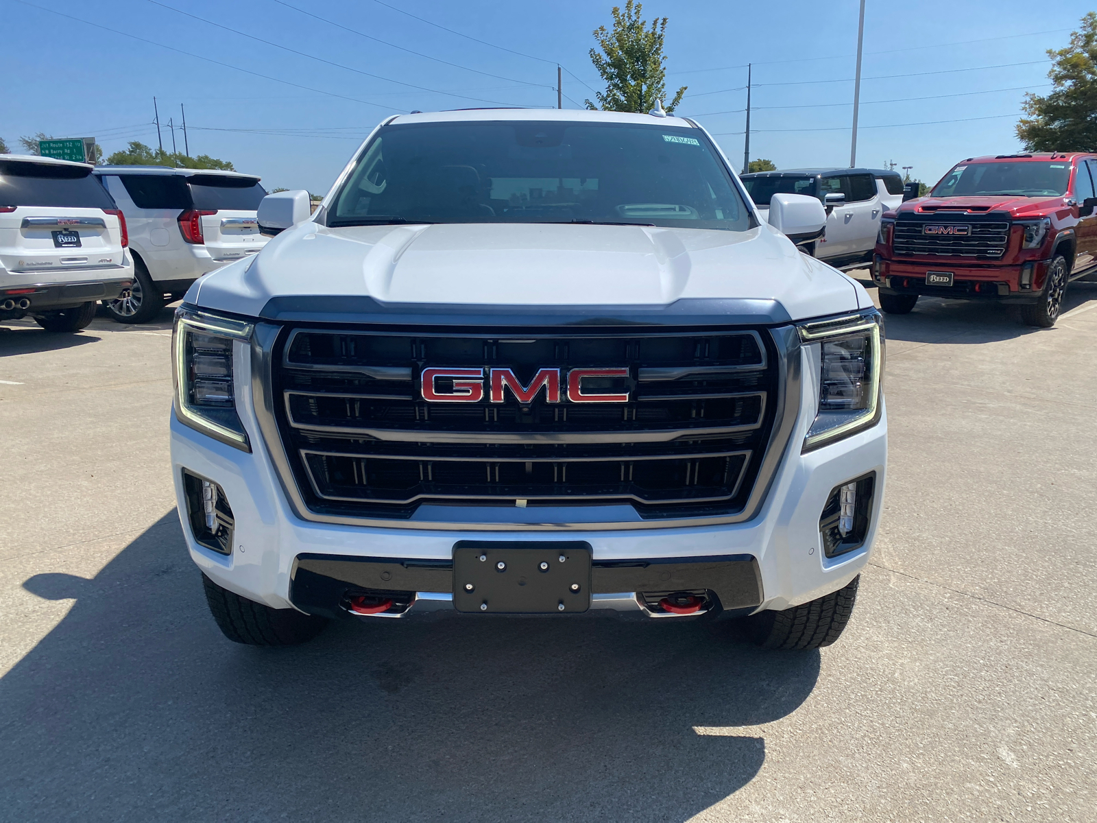 2024 GMC Yukon AT4 3