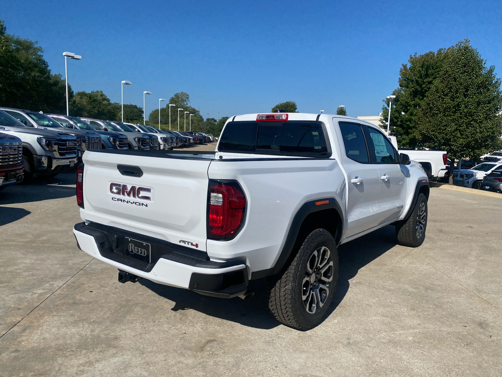 2024 GMC Canyon 4WD AT4 Crew Cab 6