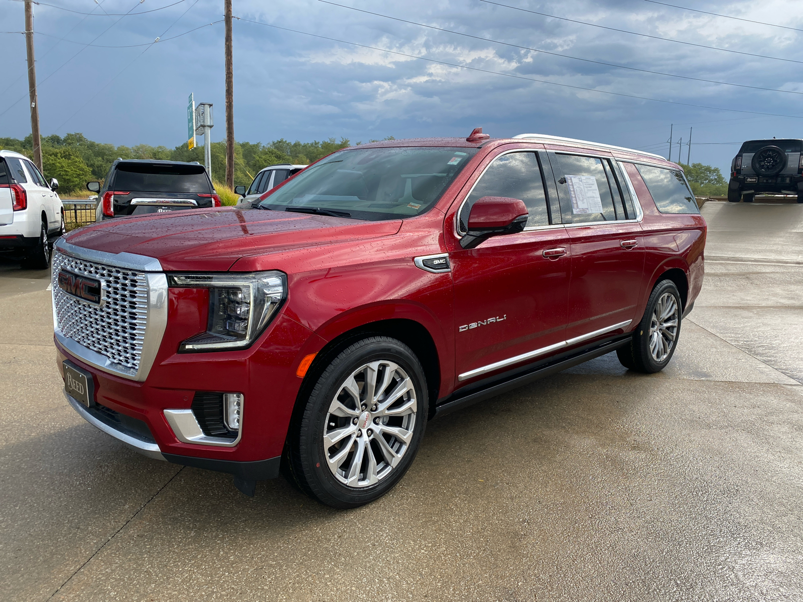 2021 GMC Yukon XL Denali 1