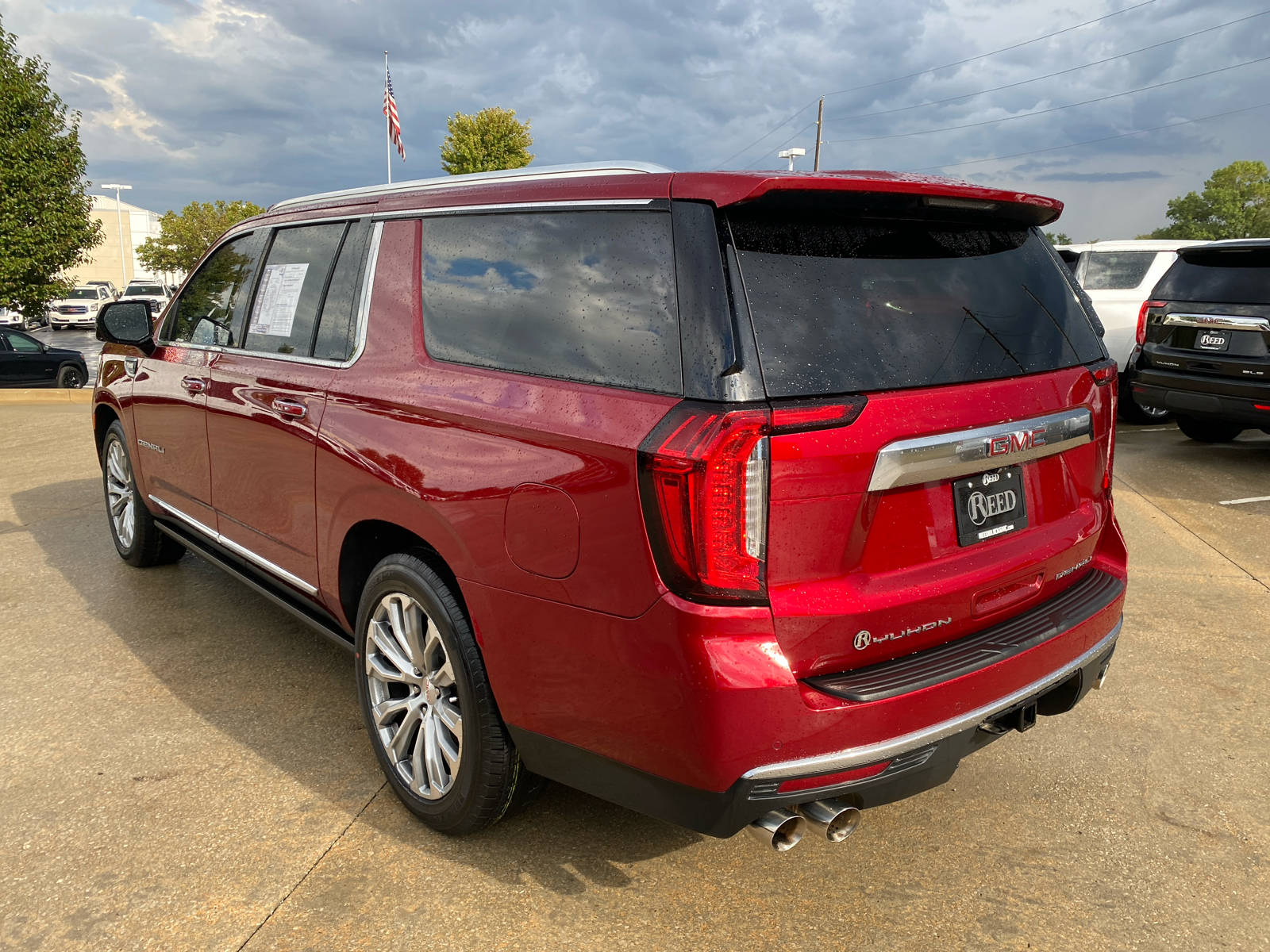 2021 GMC Yukon XL Denali 8