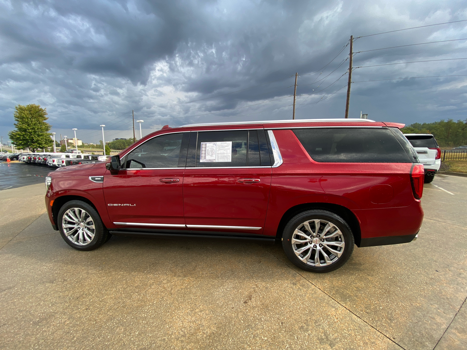 2021 GMC Yukon XL Denali 9