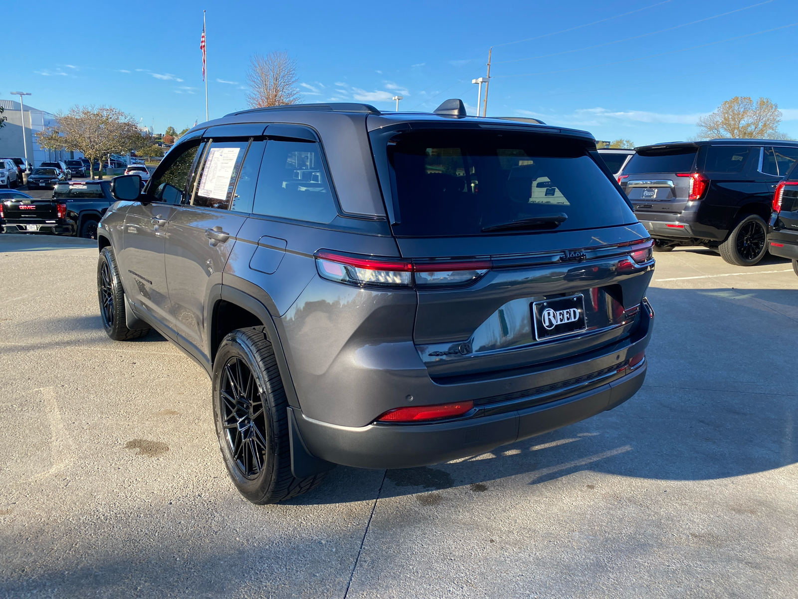 2023 Jeep Grand Cherokee Limited 8