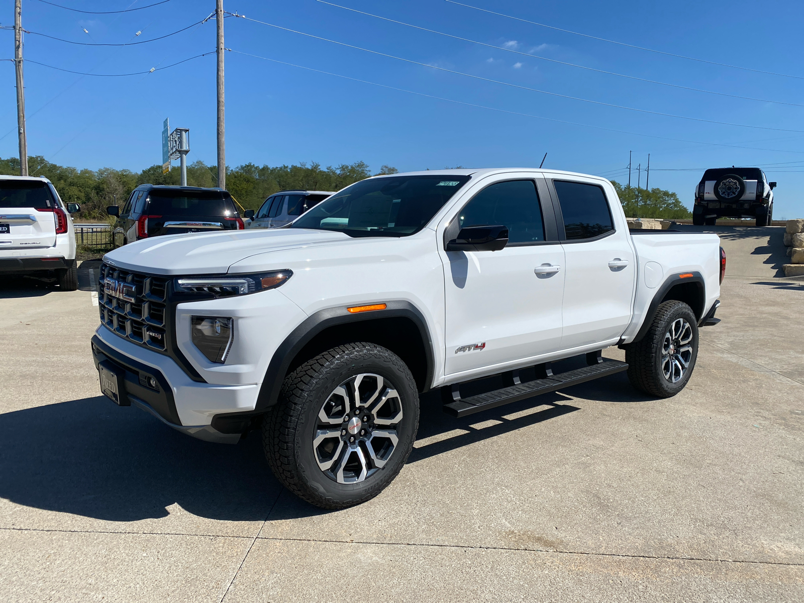 2024 GMC Canyon 4WD AT4 Crew Cab 1