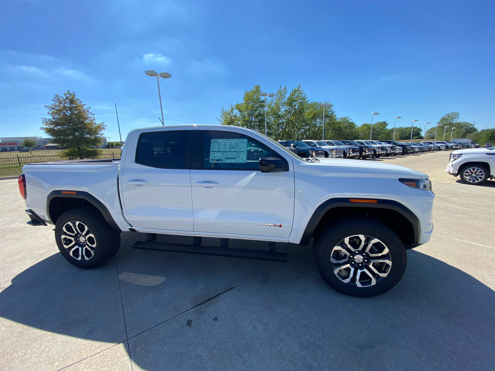 2024 GMC Canyon 4WD AT4 Crew Cab 5