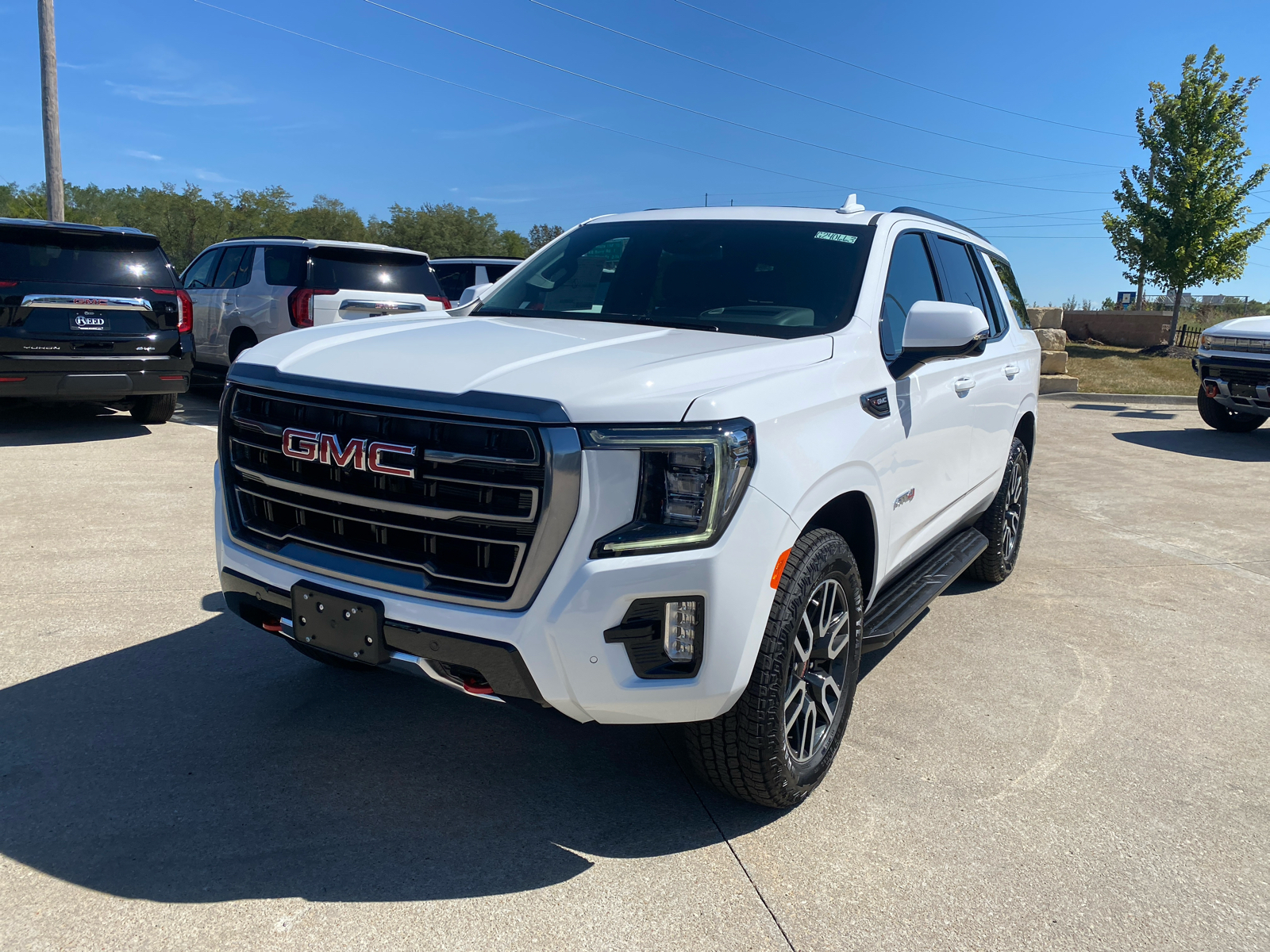 2024 GMC Yukon AT4 2