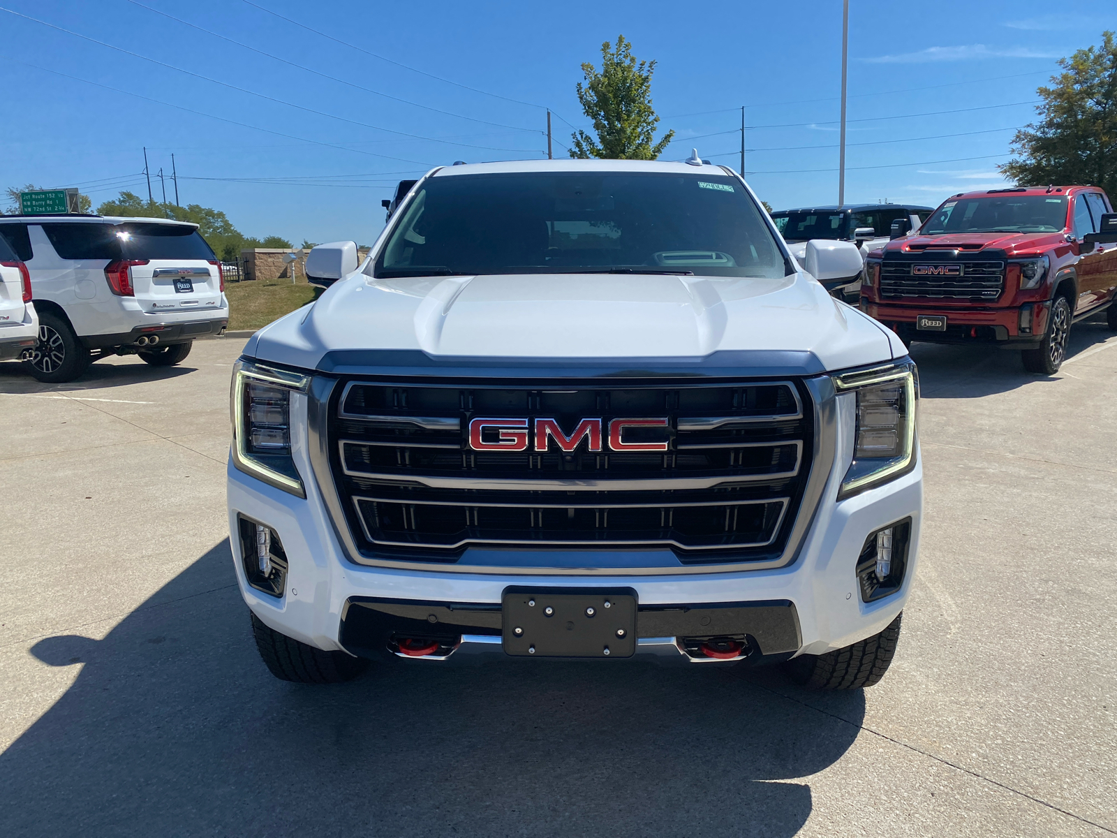 2024 GMC Yukon AT4 3