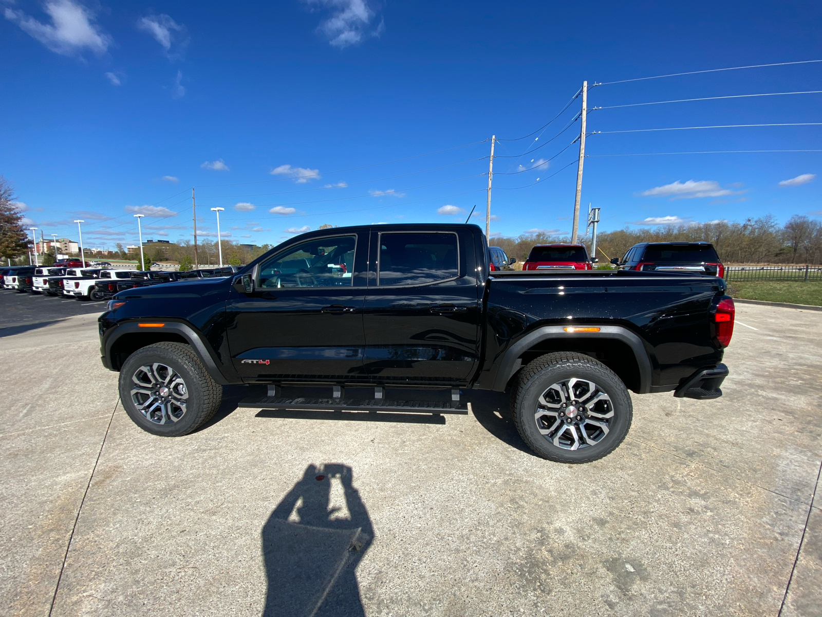 2024 GMC Canyon 4WD AT4 Crew Cab 9