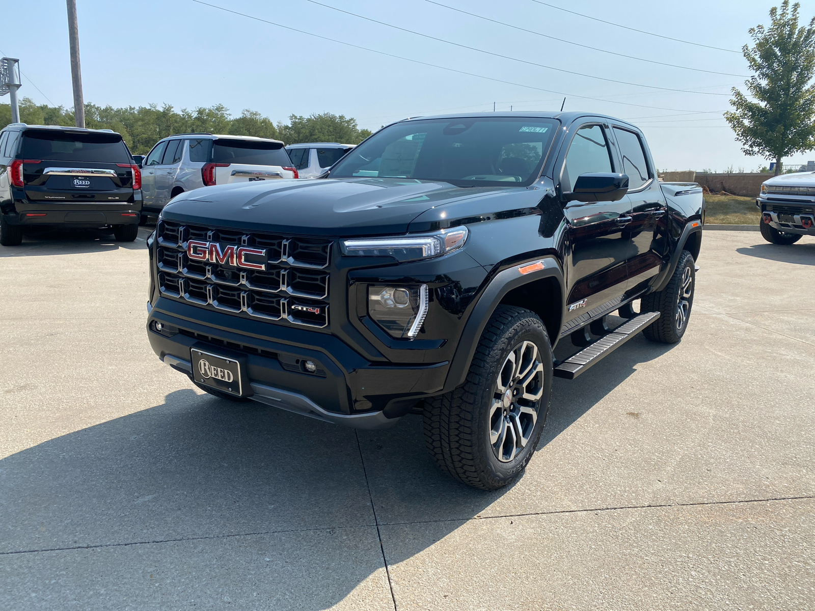 2024 GMC Canyon 4WD AT4 Crew Cab 2