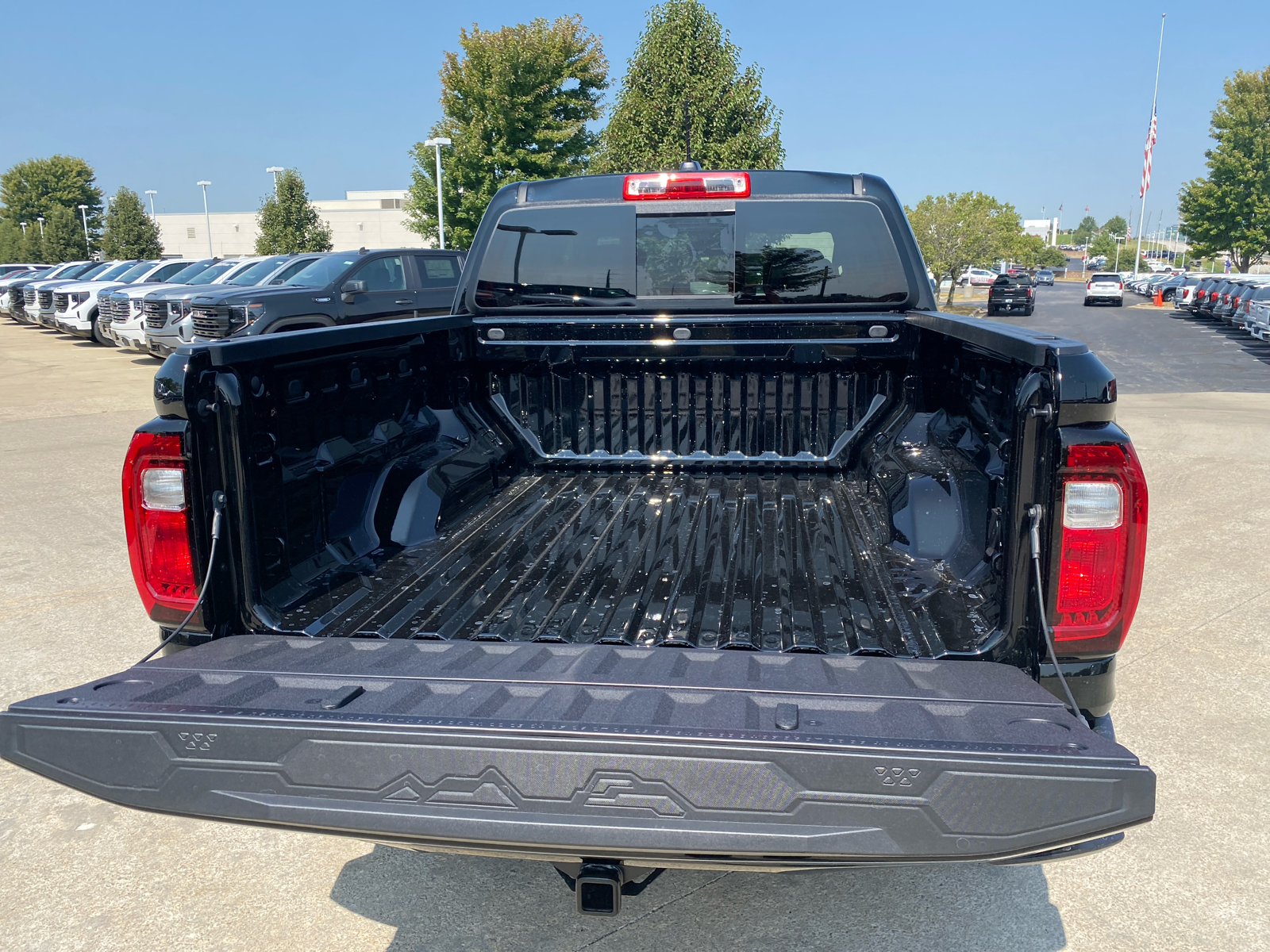 2024 GMC Canyon 4WD AT4 Crew Cab 34