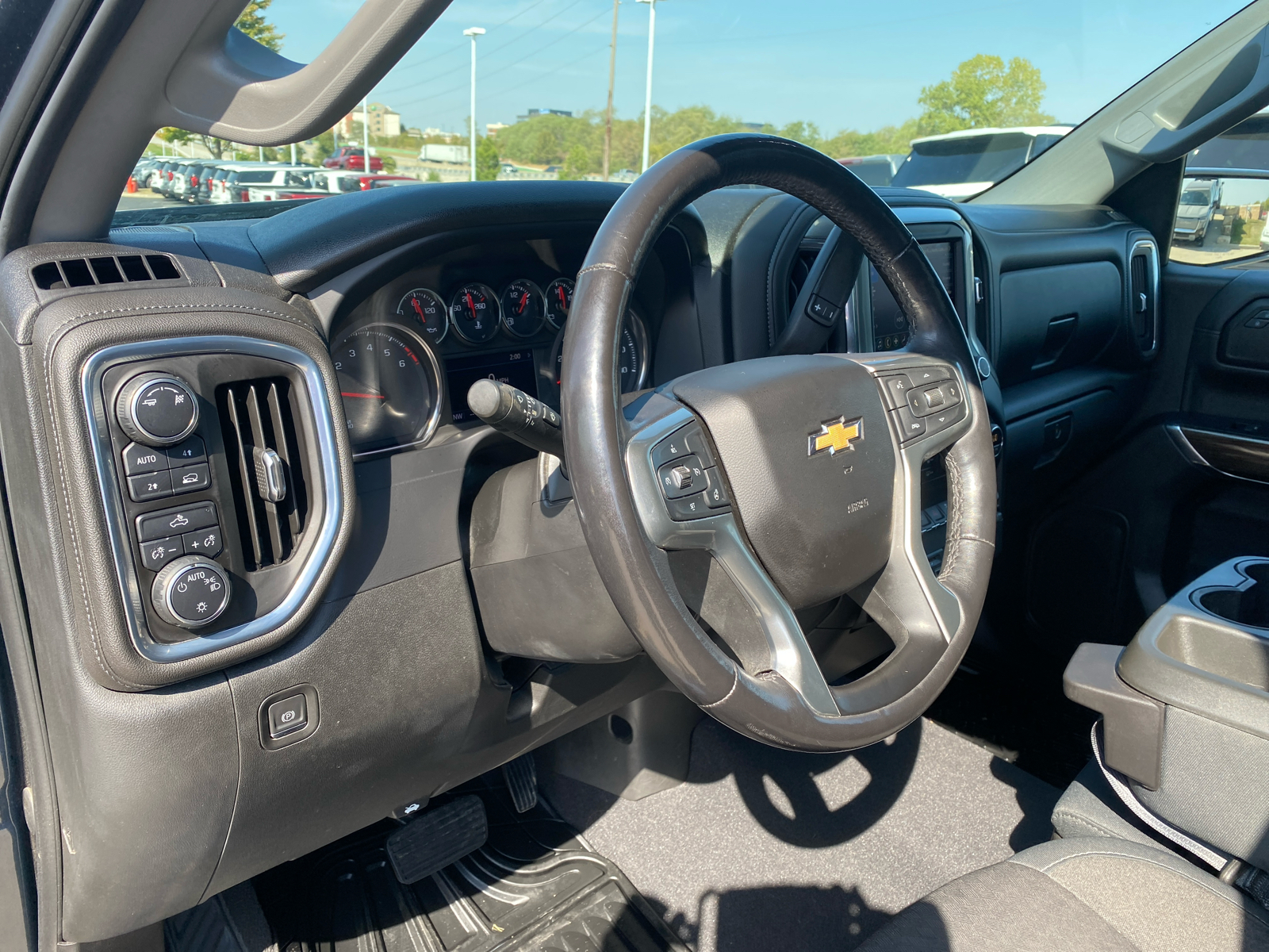 2019 Chevrolet Silverado 1500 LT 4WD Double Cab 147 12