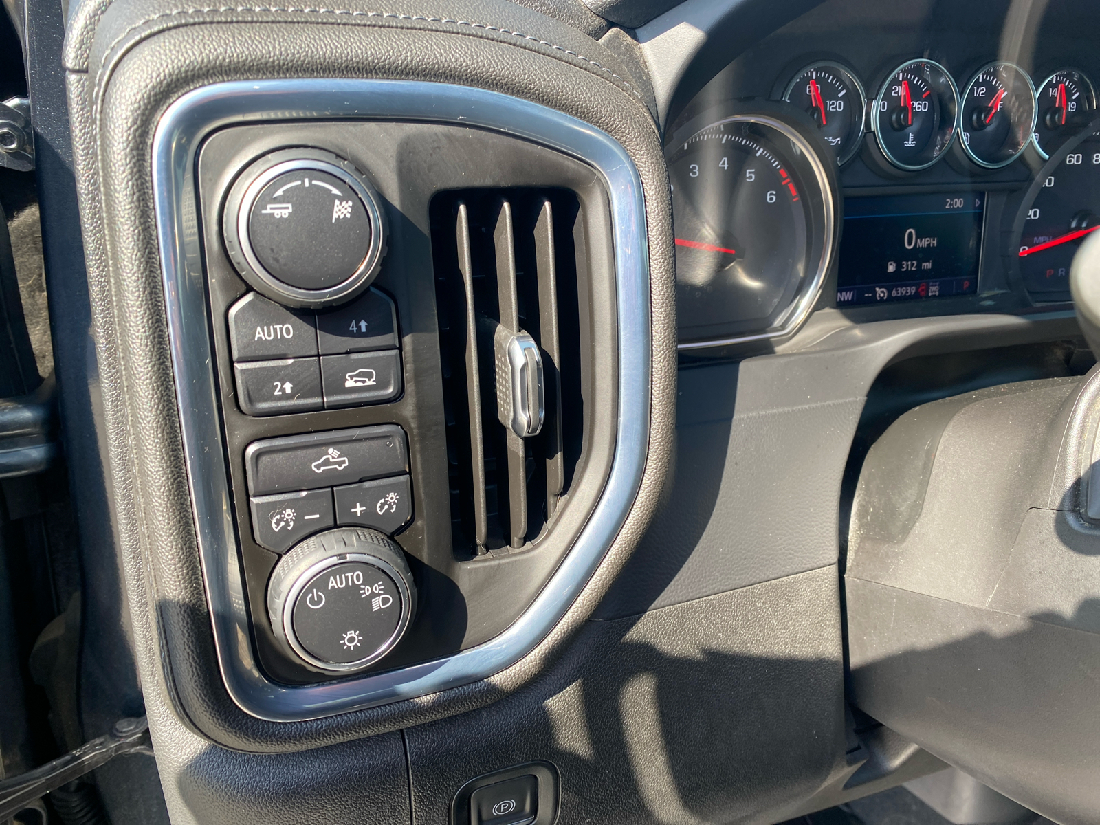 2019 Chevrolet Silverado 1500 LT 4WD Double Cab 147 14