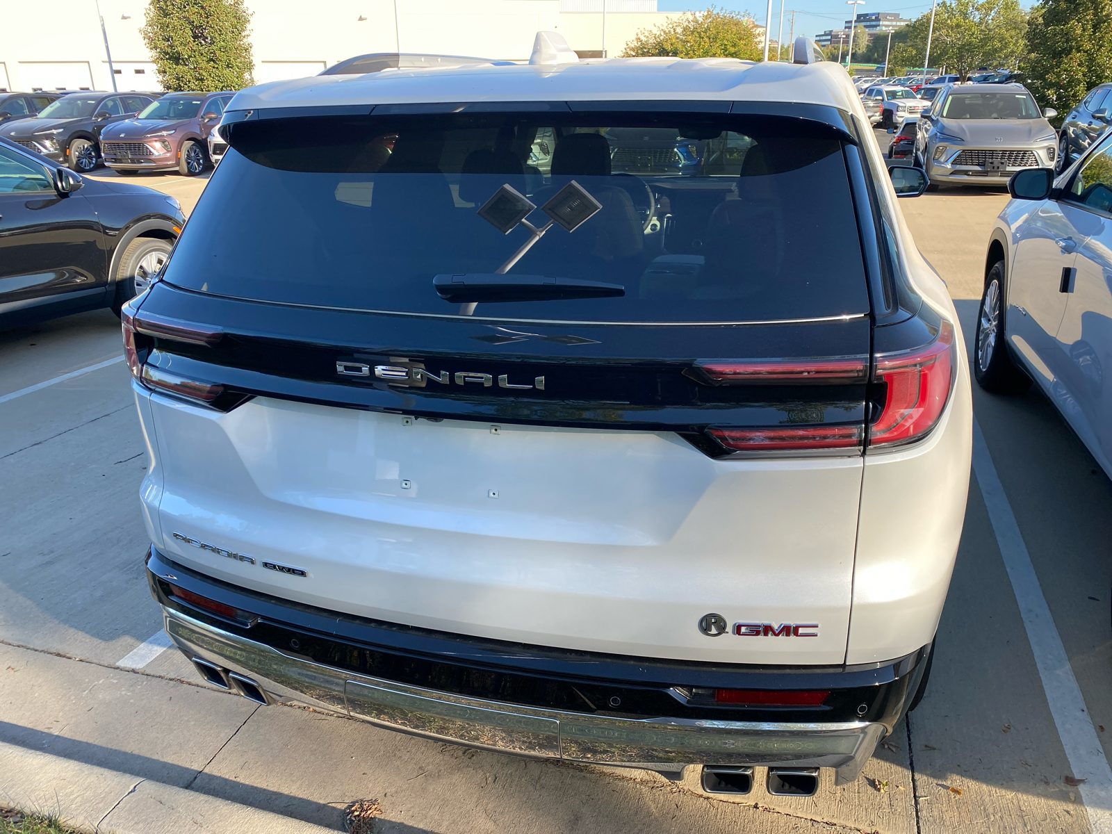 2024 GMC Acadia AWD Denali 4