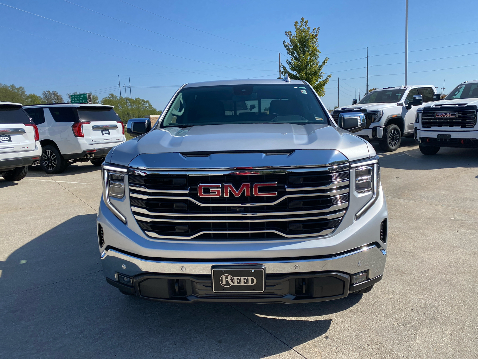 2022 GMC Sierra 1500 SLT 4WD Crew Cab 147 3