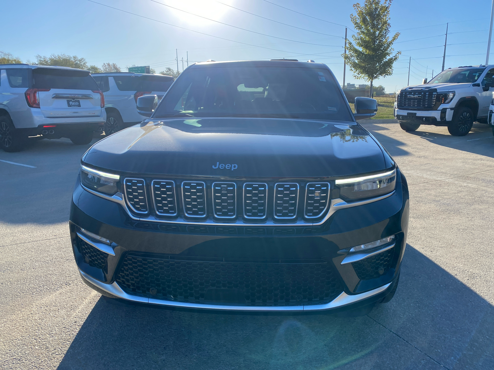 2023 Jeep Grand Cherokee Summit 3