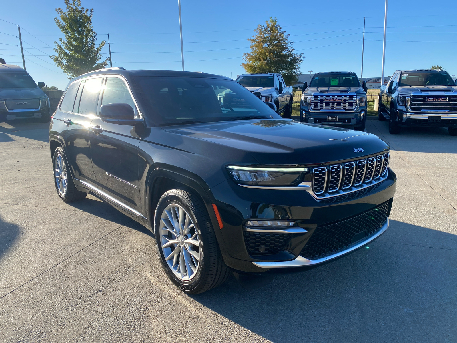 2023 Jeep Grand Cherokee Summit 4