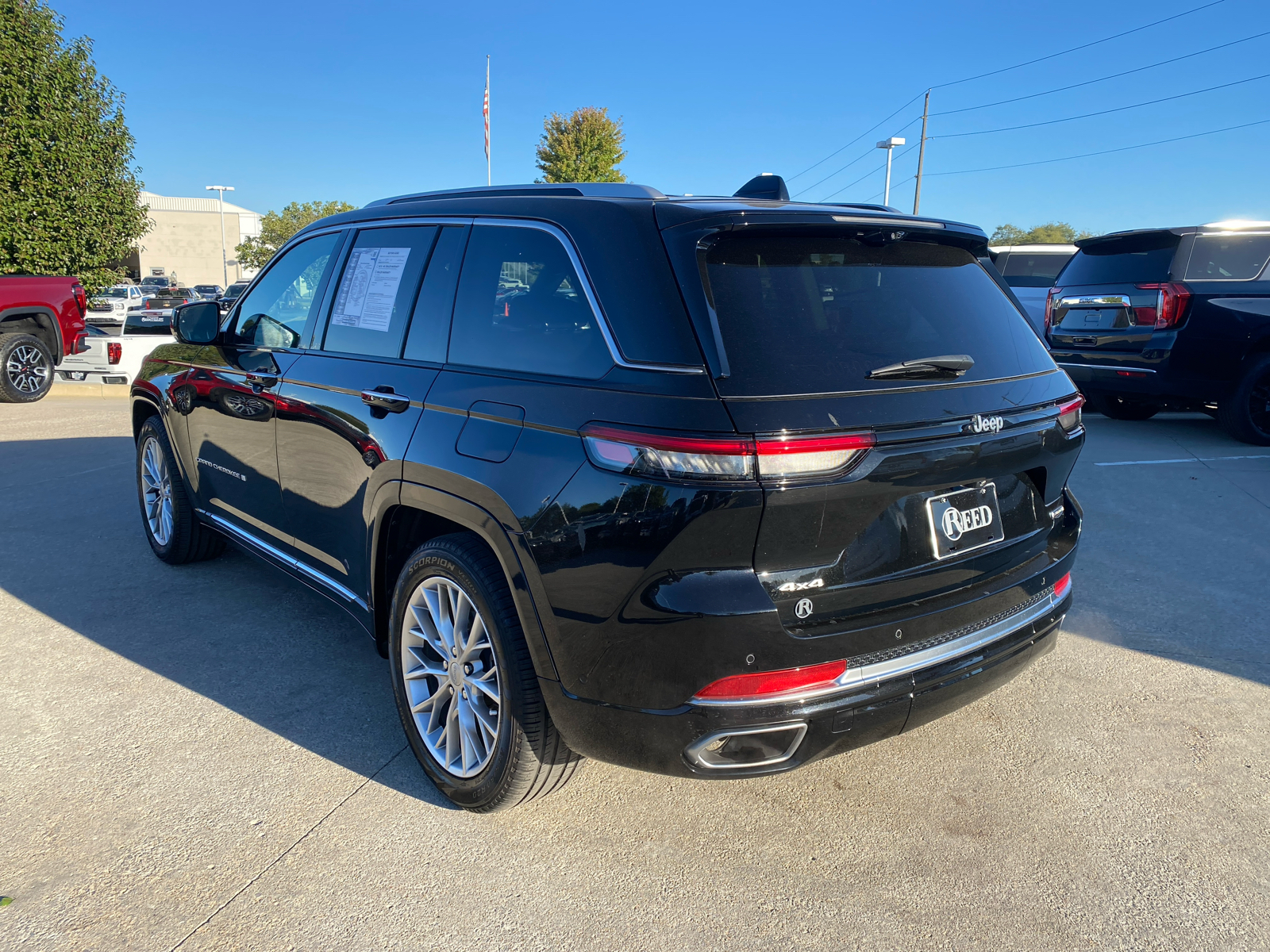 2023 Jeep Grand Cherokee Summit 8