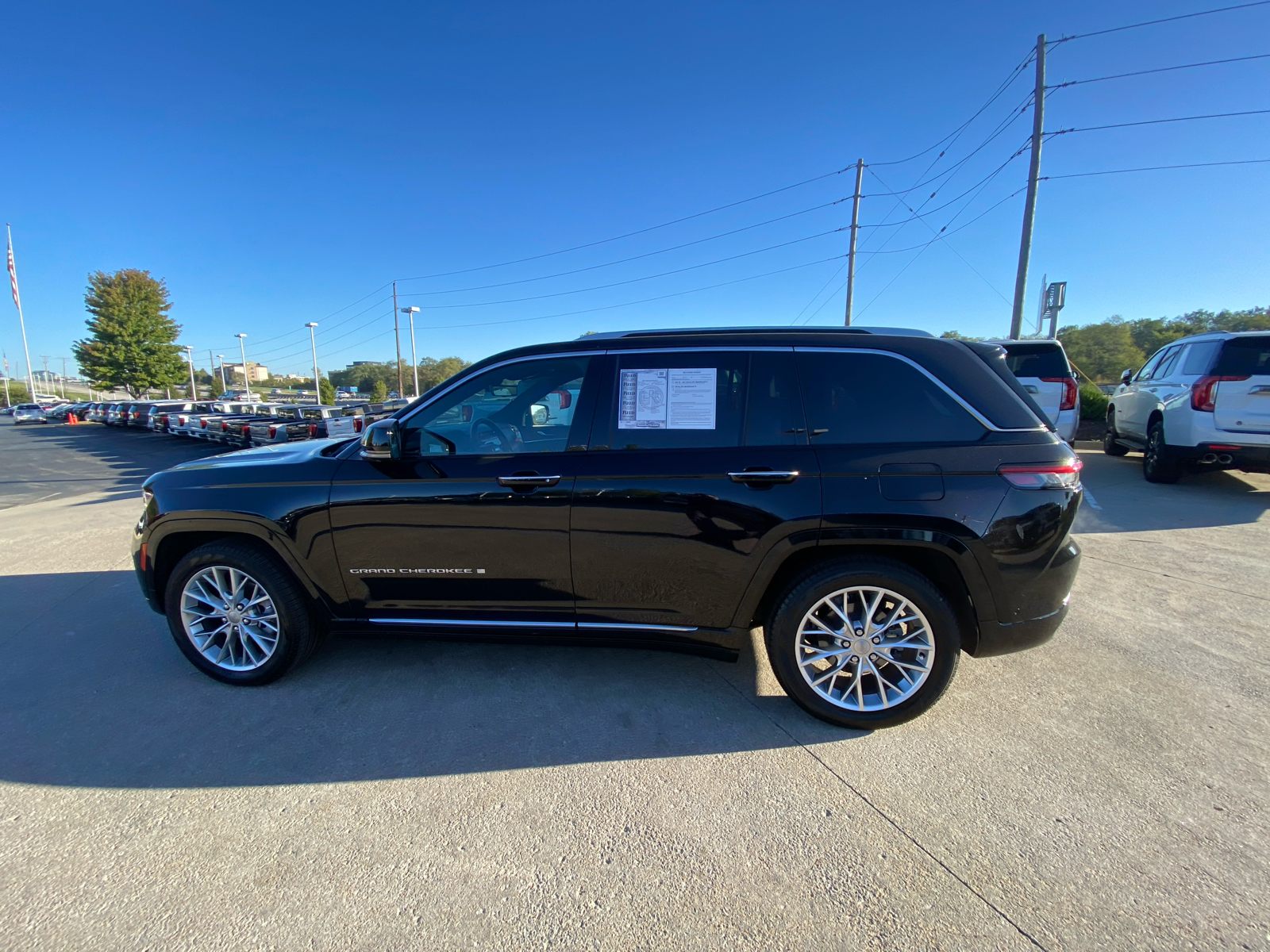 2023 Jeep Grand Cherokee Summit 9