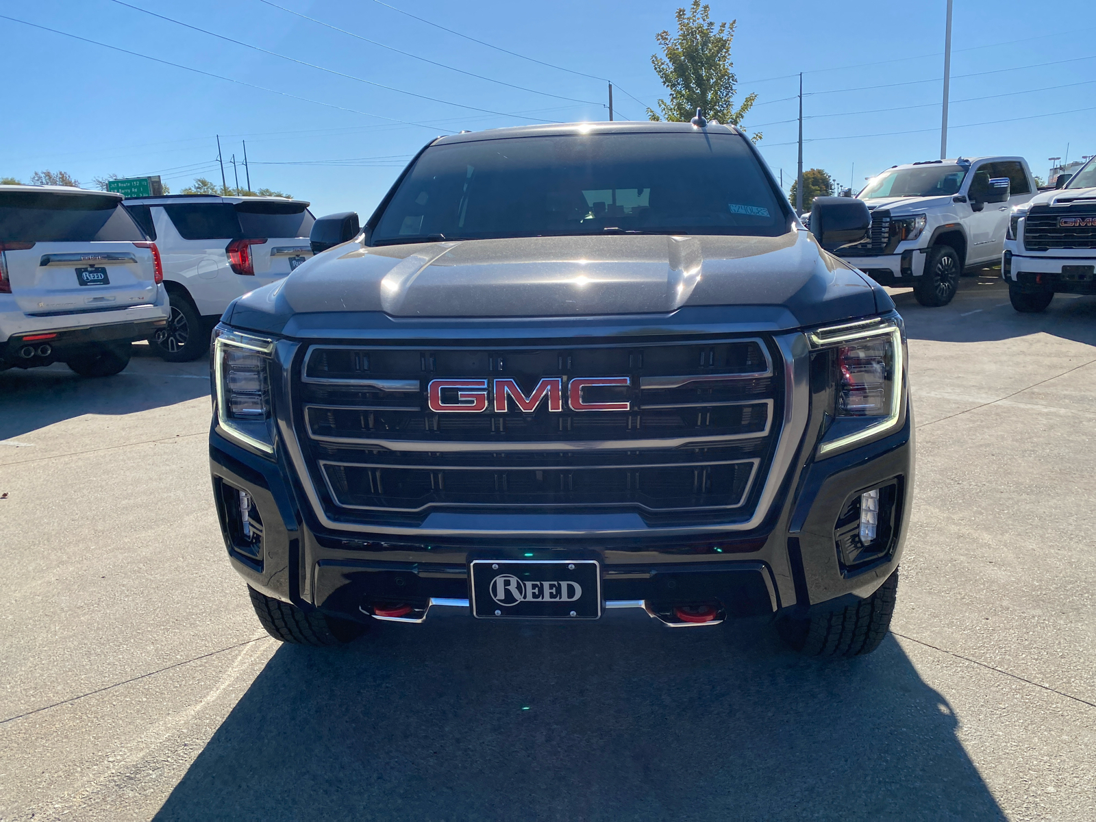 2024 GMC Yukon AT4 3