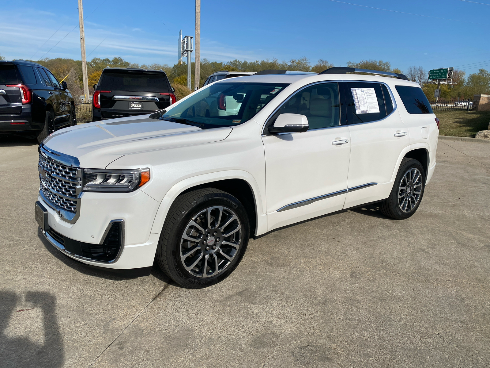 2020 GMC Acadia Denali 1