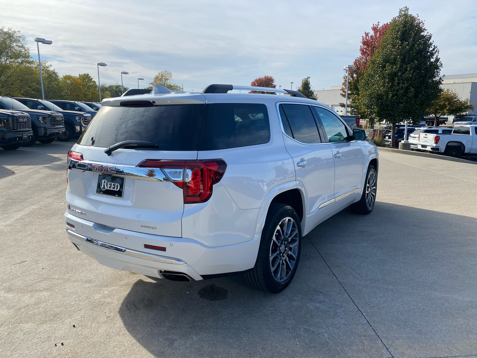 2020 GMC Acadia Denali 6