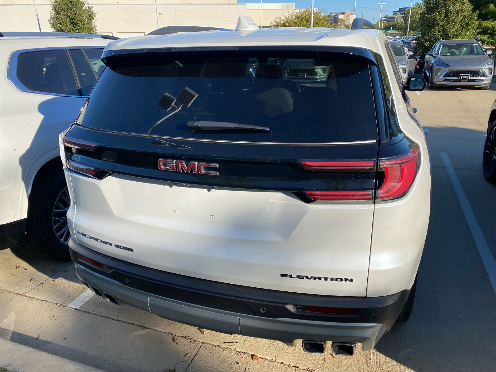 2024 GMC Acadia AWD Elevation 4