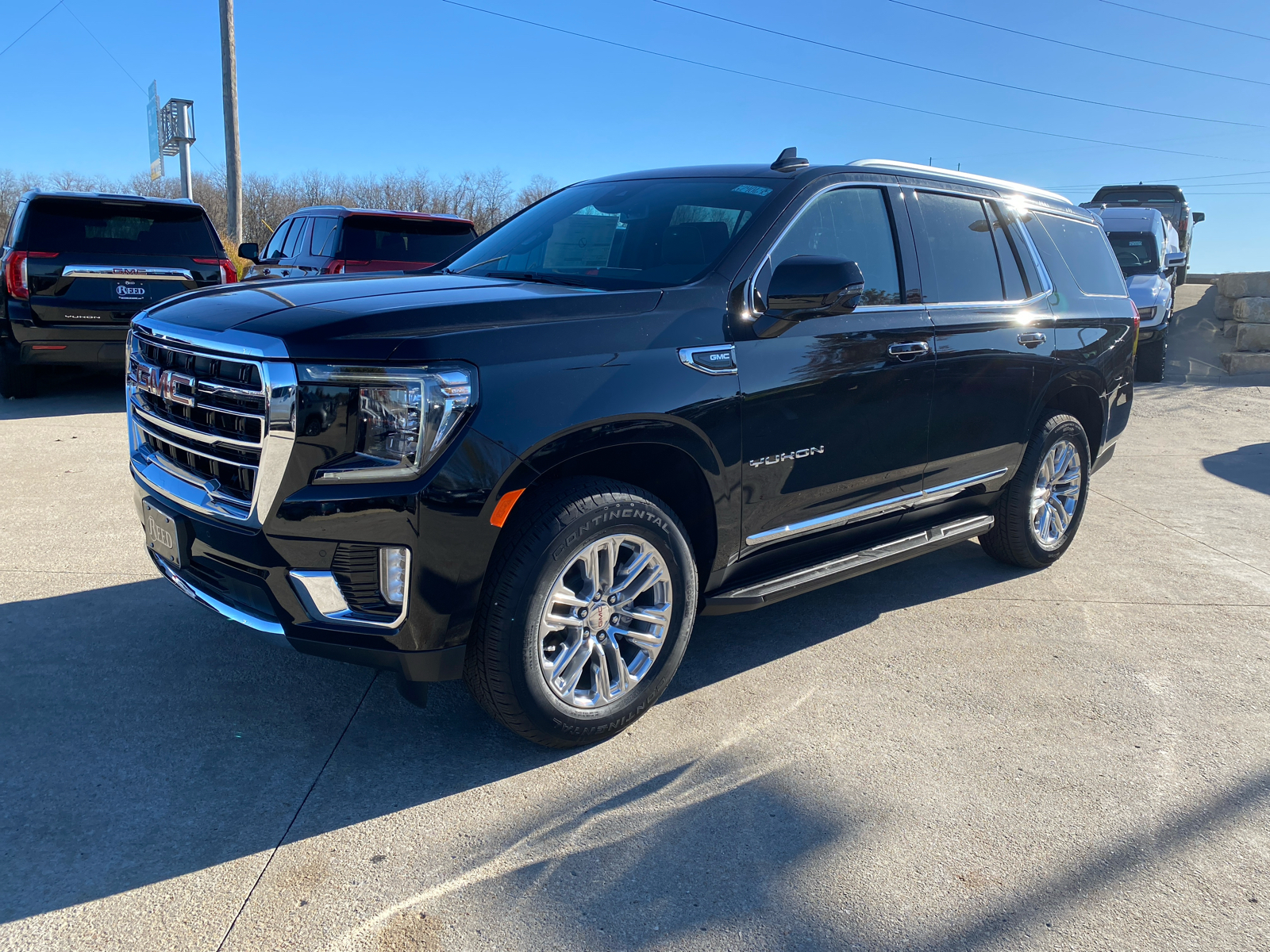 2024 GMC Yukon SLT 1