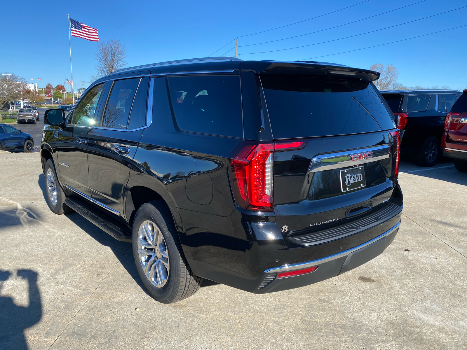 2024 GMC Yukon SLT 8