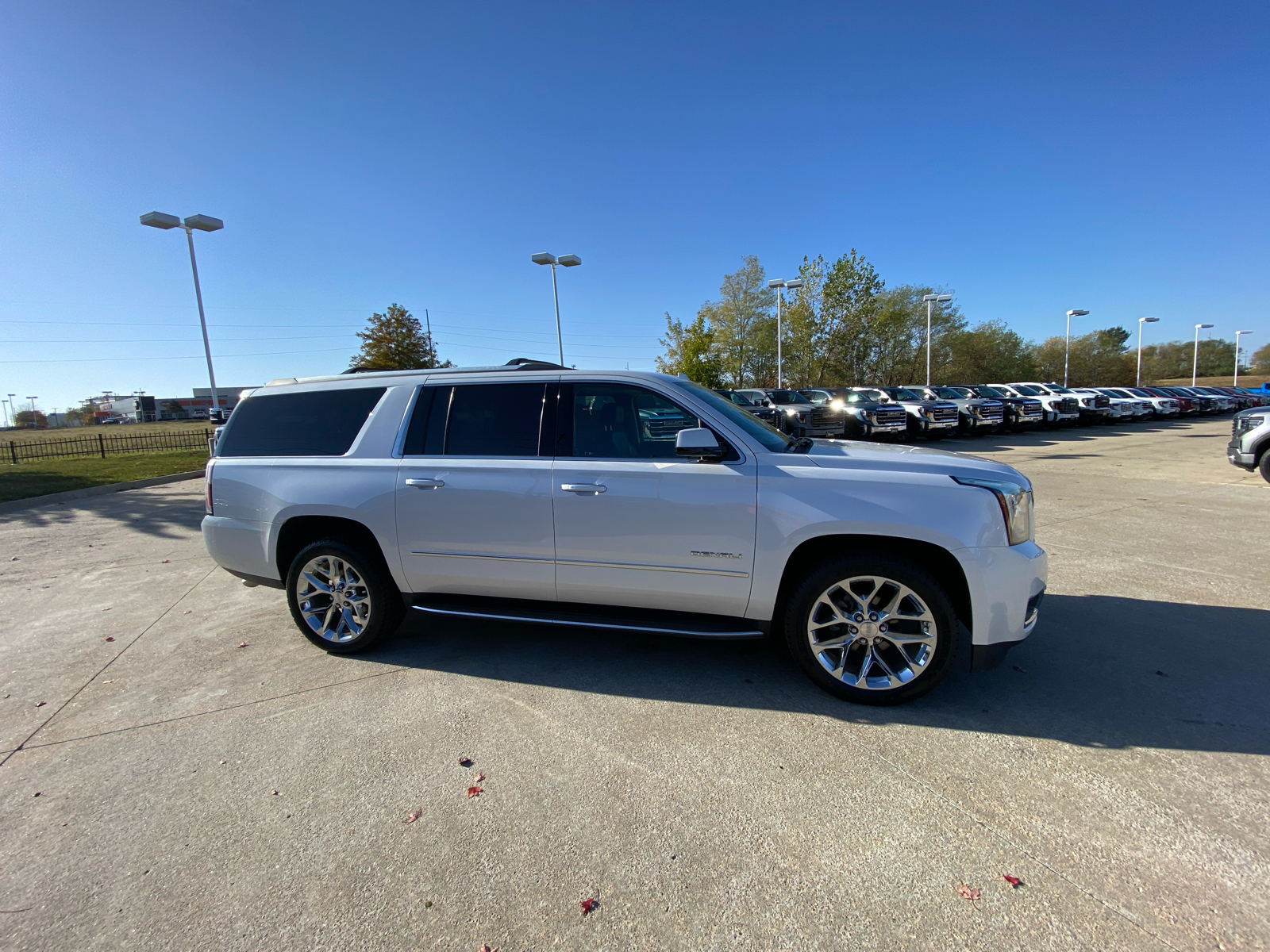 2018 GMC Yukon XL Denali 5