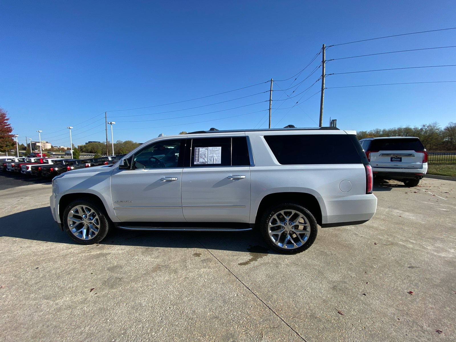 2018 GMC Yukon XL Denali 9