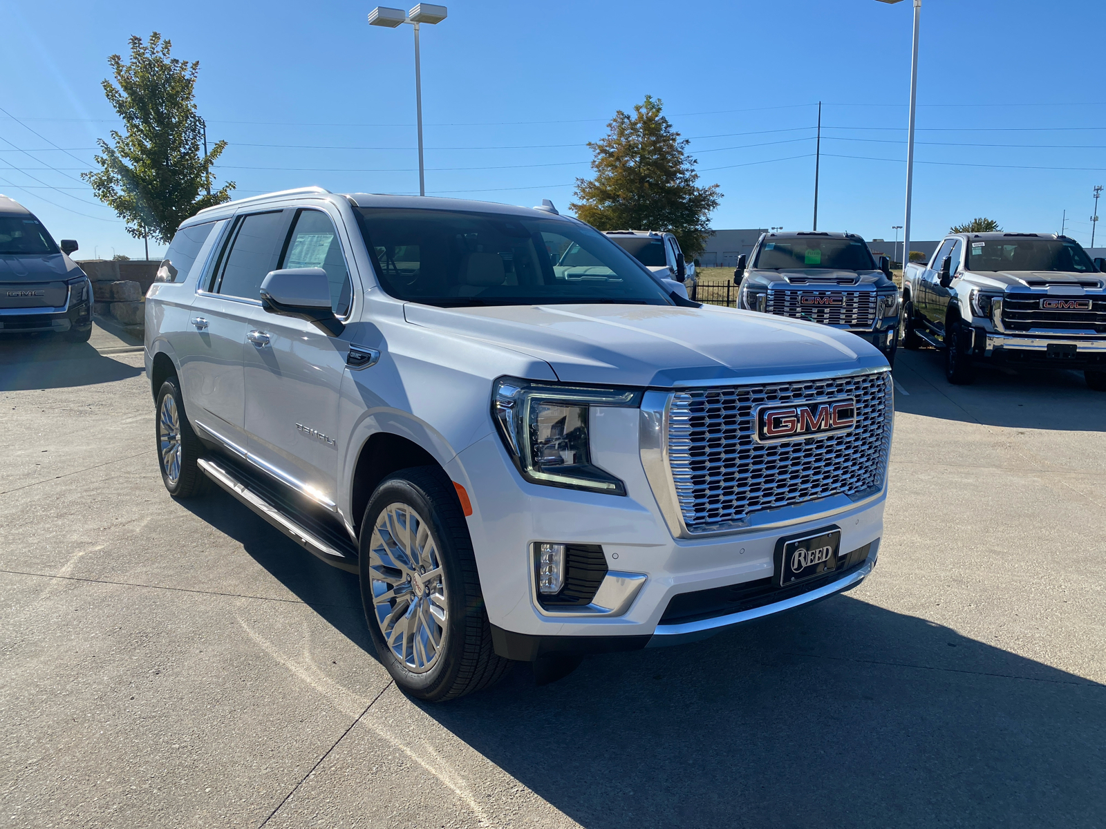 2024 GMC Yukon XL Denali 4