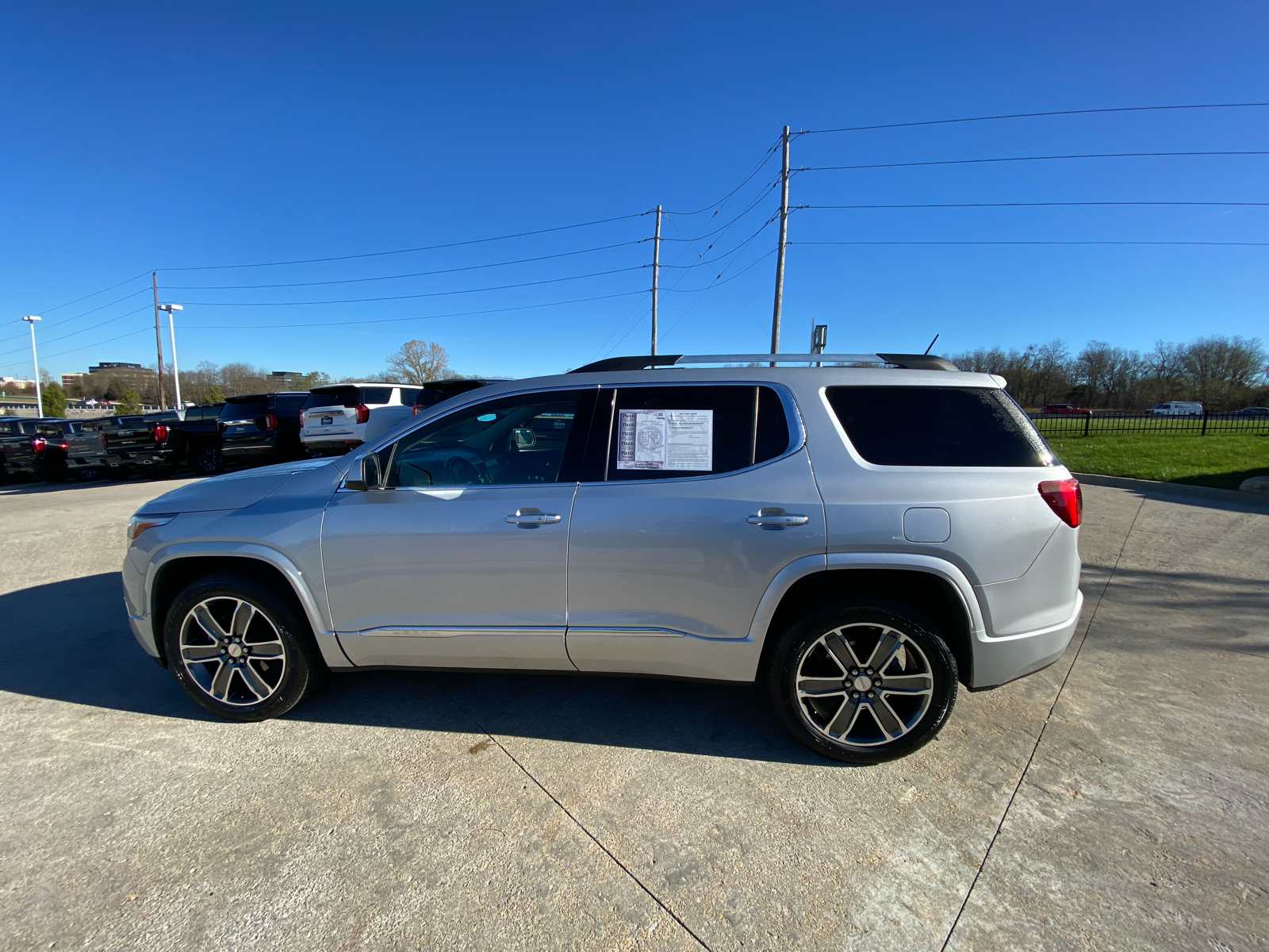 2019 GMC Acadia Denali 9